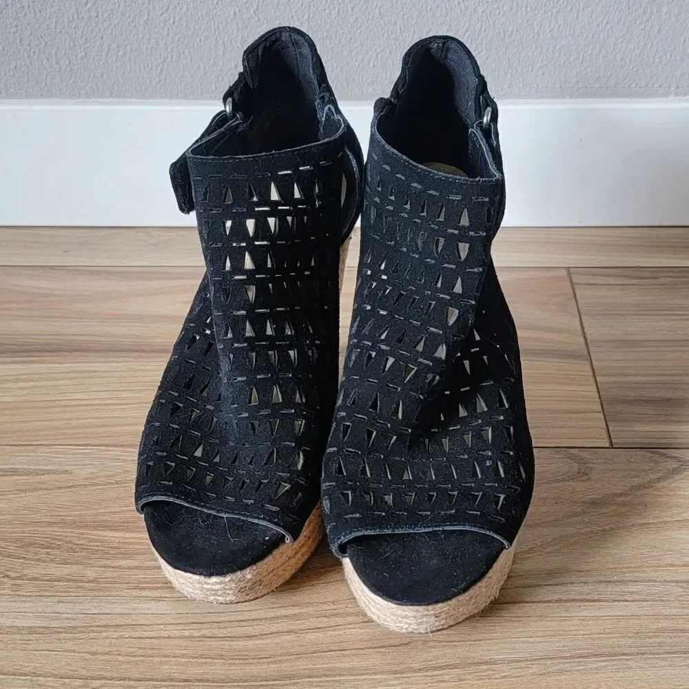 Marc Fisher Helina Platform Laser Cutout Suede Peep Toe Espadrille Wedge Black